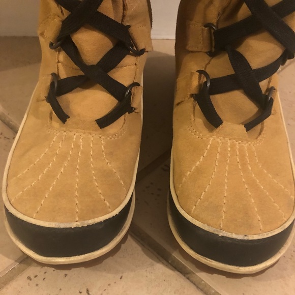 Women’s Sorel Boots size 6.5 (GUC) - Picture 5 of 5